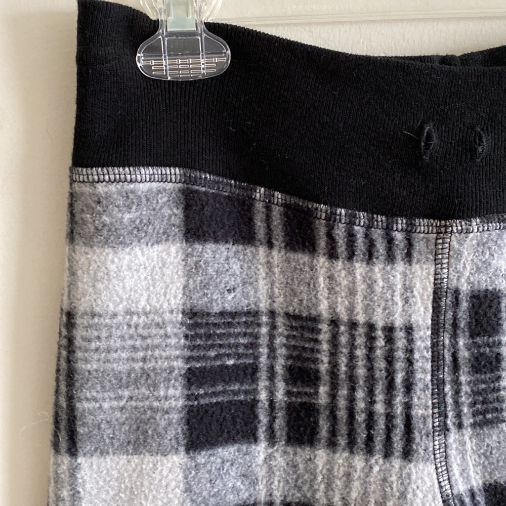 The Great. Black/White Plaid Flannel Joggers Size 0/XS - Picture 3 of 8